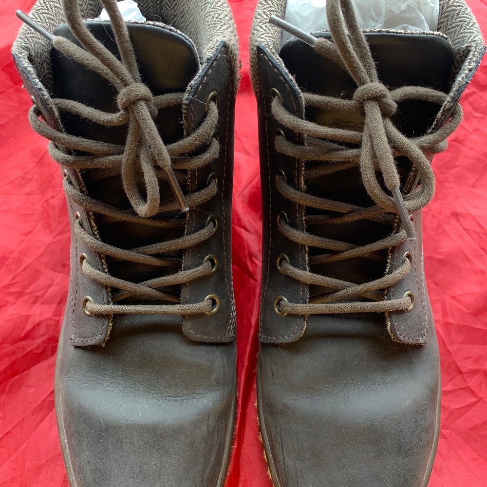 Doc Marten Maelly Chukka Boots